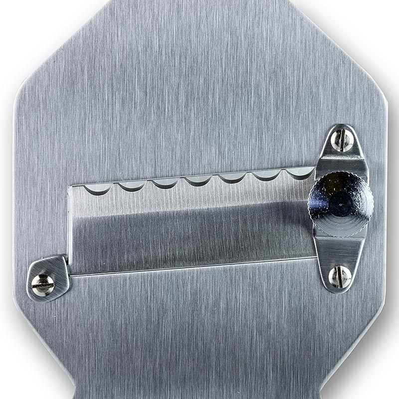 Trøffelskræller, metal, bølget klinge, firkantet hoved, bredt træhåndtag, 1 stk